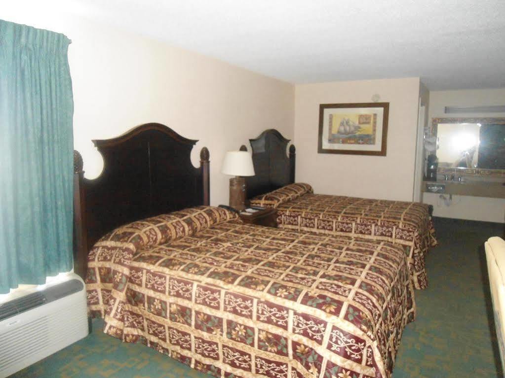 Motel Super 8 By Wyndham Foley Exterior foto